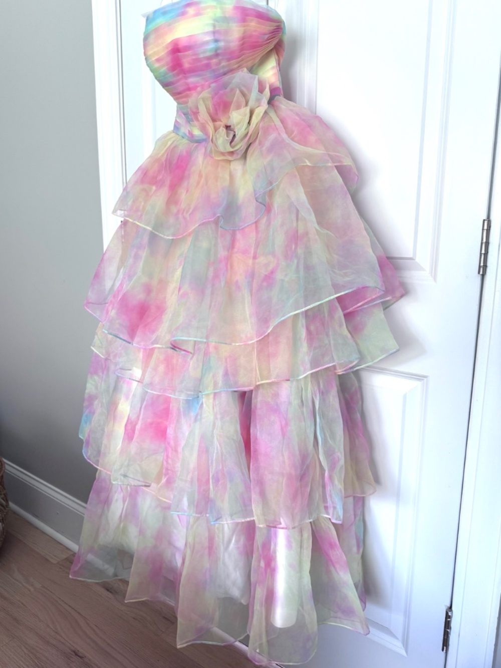 JVN by Jovani Pastel Watercolor Tiered Prom Gown Size 2/4 - Picture 3 of 5